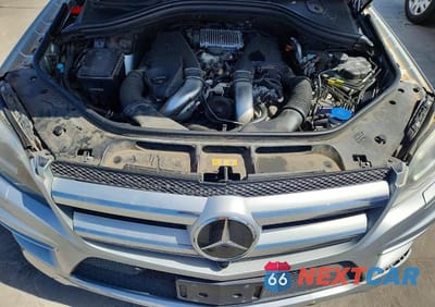 Zdjęcie 12 z 14 samochodu: 2016 MERCEDES-BENZ GL 550 4MATIC VIN:4JGDF7DE4GA672030 - miniatura