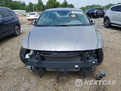 Piąte zdjęcie samochodu w środku: 2025 HYUNDAI ELANTRA SEL VIN:KMHLS4DG2SU878977 - miniatura