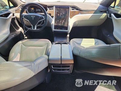 Zdjęcie 8 z 13 samochodu: 2016 TESLA MODEL S VIN:5YJSA1E12GF142987 - miniatura