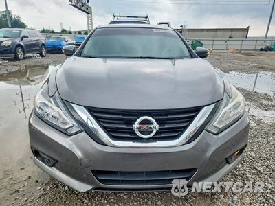 Piąte zdjęcie samochodu w środku: 2018 NISSAN ALTIMA 2.5 SL VIN:1N4AL3AP7JC168412 - miniatura