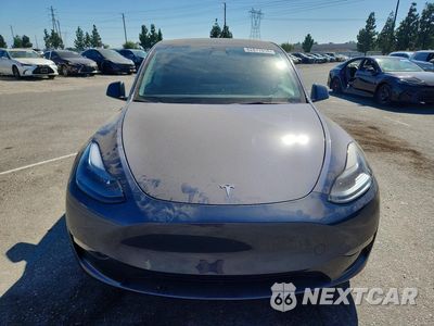 Piąte zdjęcie samochodu w środku: 2023 TESLA MODEL Y VIN:7SAYGDEF1PF761847 - miniatura