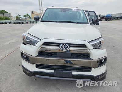 Piąte zdjęcie samochodu w środku: 2021 TOYOTA 4RUNNER NIGHTSHADE EDITION VIN:JTEJU5JRXM5841346 - miniatura