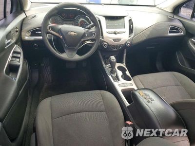 Zdjęcie 8 z 12 samochodu: 2017 CHEVROLET CRUZE LS VIN:1G1BC5SM2H7200886 - miniatura