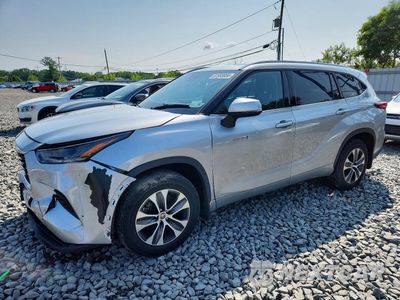 2021 TOYOTA HIGHLANDER HYBRID XLE 5TDGBRCHXMS535659 - główne zdjęcie licytacji z USA - miniatura