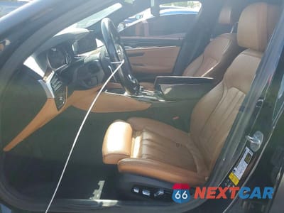 Zdjęcie 7 z 12 samochodu: 2019 BMW 530 XI VIN:WBAJA7C52KWW47353 - miniatura