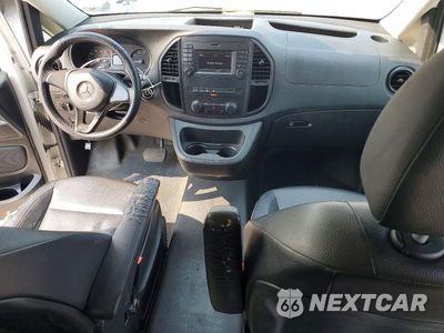 Zdjęcie 8 z 13 samochodu: 2018 MERCEDES-BENZ METRIS VIN:WD4PG2EE2J3375372 - miniatura
