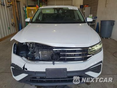 Piąte zdjęcie samochodu w środku: 2022 VOLKSWAGEN TIGUAN SE VIN:3VV3B7AX6NM125778 - miniatura