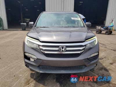 Piąte zdjęcie samochodu w środku: 2016 HONDA PILOT EXL VIN:5FNYF6H87GB085252 - miniatura