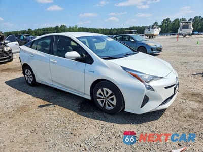 Czwarte zdjęcie samochodu z boku: 2017 TOYOTA PRIUS VIN:JTDKARFU8H3047582 - miniatura