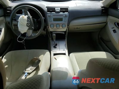 Zdjęcie 8 z 12 samochodu: 2008 TOYOTA CAMRY LE VIN:4T1BE46K08U774811 - miniatura