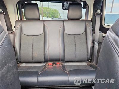 Zdjęcie 10 z 14 samochodu: 2016 JEEP WRANGLER SAHARA VIN:1C4AJWBG4GL259419 - miniatura