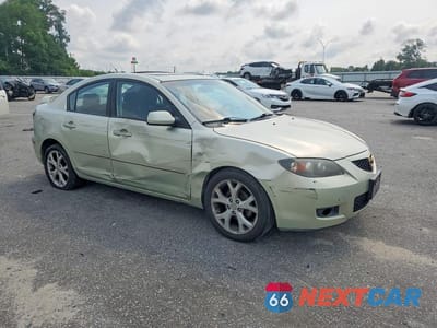 Czwarte zdjęcie samochodu z boku: 2008 MAZDA 3 I VIN:JM1BK32F881147596 - miniatura