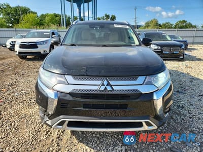 Piąte zdjęcie samochodu w środku: 2020 MITSUBISHI OUTLANDER SE VIN:JA4AZ3A38LZ037022 - miniatura