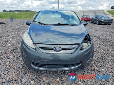 Piąte zdjęcie samochodu w środku: 2011 FORD FIESTA SE VIN:3FADP4EJ6BM171184 - miniatura