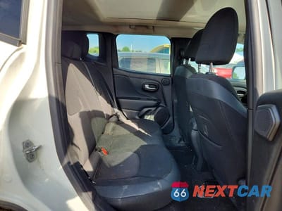 Zdjęcie 11 z 13 samochodu: 2023 JEEP RENEGADE LATITUDE VIN:ZACNJDB12PPP44622 - miniatura