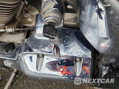 Zdjęcie 8 z 9 samochodu: 2005 HONDA VTX1300 R VIN:1HFSC523X5A214375 - miniatura