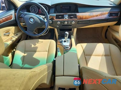 Zdjęcie 8 z 12 samochodu: 2008 BMW 528 I VIN:WBANU53598C114682 - miniatura