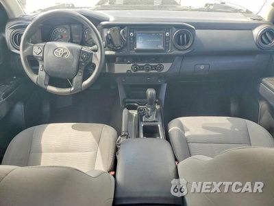 Zdjęcie 8 z 12 samochodu: 2018 TOYOTA TACOMA SR VIN:5TFRX5GN5JX119818 - miniatura