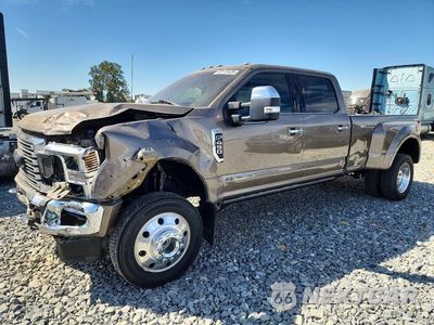 2022 FORD F450 SUPER DUTY 1FT8W4DT9NEF83708 - główne zdjęcie licytacji z USA - miniatura