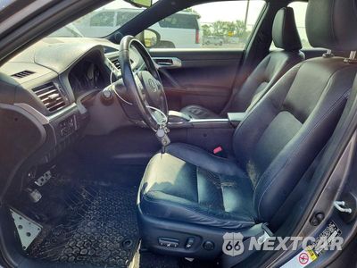 Zdjęcie 7 z 12 samochodu: 2012 LEXUS CT 200 VIN:JTHKD5BH7C2104019 - miniatura
