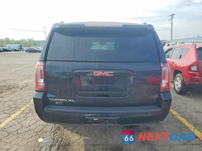 Zdjęcie 6 z 13 samochodu: 2017 GMC YUKON XL K1500 SLT VIN:1GKS2GKC8HR137234 - miniatura