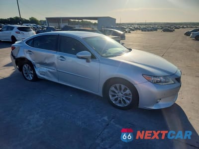 Czwarte zdjęcie samochodu z boku: 2013 LEXUS ES 300H VIN:JTHBW1GG9D2004816 - miniatura