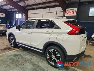 Drugie zdjęcie samochodu z przodu: 2019 MITSUBISHI ECLIPSE CROSS SE VIN:JA4AT5AA3KZ001443 - miniatura