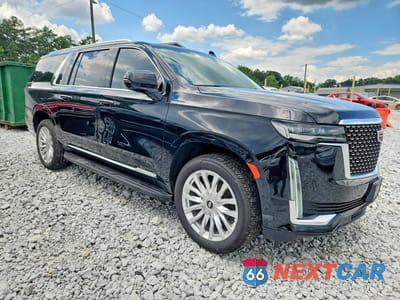 Czwarte zdjęcie samochodu z boku: 2021 CADILLAC ESCALADE ESV LUXURY VIN:1GYS4JKL2MR315405 - miniatura