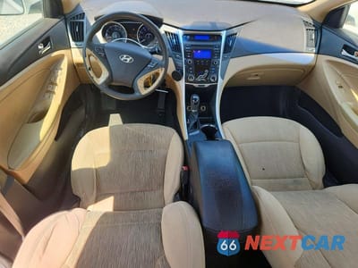Zdjęcie 8 z 12 samochodu: 2013 HYUNDAI SONATA GLS VIN:5NPEB4AC6DH559447 - miniatura
