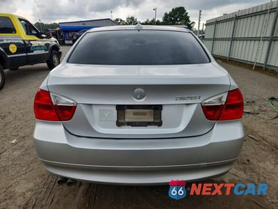 Zdjęcie 6 z 12 samochodu: 2006 BMW 325 I VIN:WBAVB135X6PT19190 - miniatura