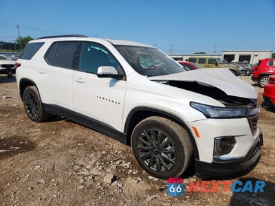Czwarte zdjęcie samochodu z boku: 2023 CHEVROLET TRAVERSE RS VIN:1GNEVJKW8PJ264500 - miniatura