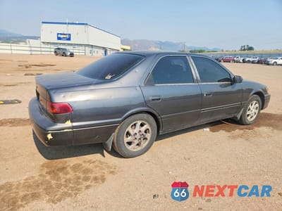 Trzecie zdjęcie samochodu z tyłu: 2000 TOYOTA CAMRY LE VIN:4T1BG22K7YU968661 - miniatura