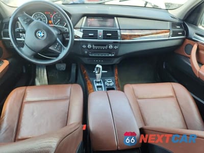 Zdjęcie 8 z 13 samochodu: 2013 BMW X5 XDRIVE35I VIN:5UXZV4C50D0E07024 - miniatura