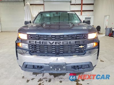 Piąte zdjęcie samochodu w środku: 2019 CHEVROLET SILVERADO K1500 VIN:3GCNYAEF2KG175821 - miniatura