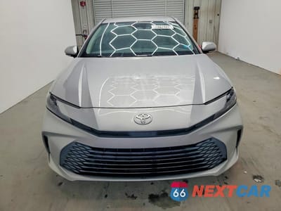 Piąte zdjęcie samochodu w środku: 2025 TOYOTA CAMRY LE VIN:4T1DAACK6SU570500 - miniatura