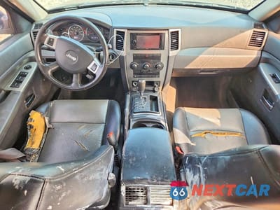 Zdjęcie 8 z 13 samochodu: 2009 JEEP GRAND CHEROKEE LAREDO VIN:1J8GR48K49C519722 - miniatura