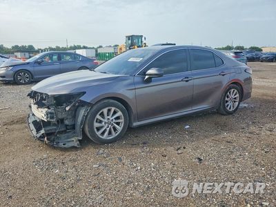 2023 TOYOTA CAMRY LE 4T1C11AK5PU175424 - główne zdjęcie licytacji z USA - miniatura