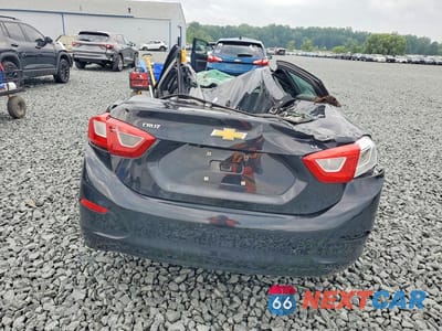 Zdjęcie 6 z 12 samochodu: 2017 CHEVROLET CRUZE LT VIN:1G1BE5SM5H7151984 - miniatura