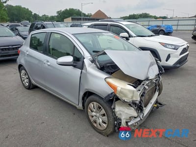 Czwarte zdjęcie samochodu z boku: 2013 TOYOTA YARIS 5-DOOR LE VIN:JTDKTUD30DD569974 - miniatura