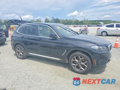 Czwarte zdjęcie samochodu z boku: 2022 BMW X3 SDRIVE30I VIN:5UX43DP02N9J97986 - miniatura