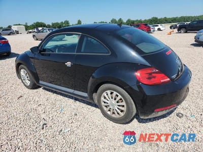 Drugie zdjęcie samochodu z przodu: 2012 VOLKSWAGEN BEETLE VIN:3VWFP7AT6CM646231 - miniatura