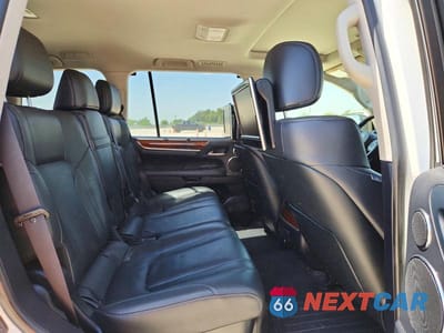 Zdjęcie 12 z 14 samochodu: 2020 LEXUS LX 570 VIN:JTJDY7AX4L4314484 - miniatura