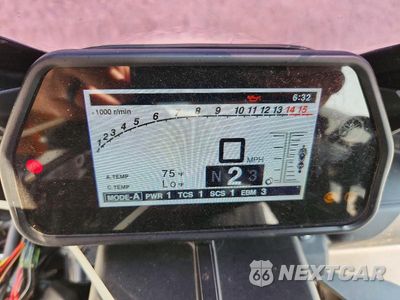 Zdjęcie 7 z 9 samochodu: 2024 YAMAHA YZFR1 VIN:JYARN66E0RA004017 - miniatura