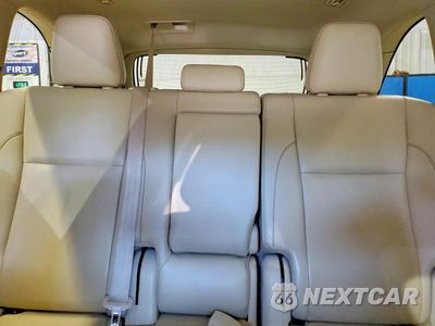 Zdjęcie 10 z 14 samochodu: 2019 TOYOTA HIGHLANDER XLE VIN:5TDJZRFH1KS616172 - miniatura