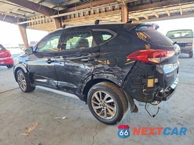 Drugie zdjęcie samochodu z przodu: 2017 HYUNDAI TUCSON SE PLUS VIN:KM8J33A44HU493776 - miniatura