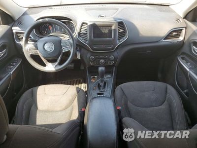 Zdjęcie 8 z 12 samochodu: 2019 JEEP CHEROKEE LATITUDE VIN:1C4PJLCXXKD373399 - miniatura
