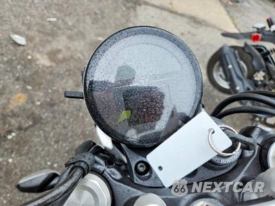Zdjęcie 7 z 9 samochodu: 2025 TRIUMPH MOTORCYCLE SPEED TWIN 900 VIN:SMTDP0G28STCE4954 - miniatura