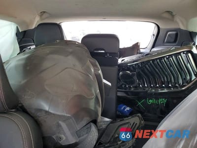 Zdjęcie 10 z 14 samochodu: 2025 VOLVO XC40 PLUS VIN:YV4L12UE2S2486066 - miniatura