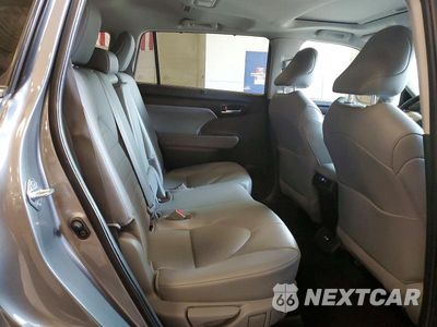 Zdjęcie 11 z 14 samochodu: 2025 TOYOTA HIGHLANDER XLE VIN:5TDKDRBH3SS588268 - miniatura