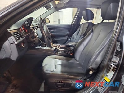 Zdjęcie 7 z 12 samochodu: 2014 BMW 328 XI VIN:WBA3B3G57ENR81882 - miniatura